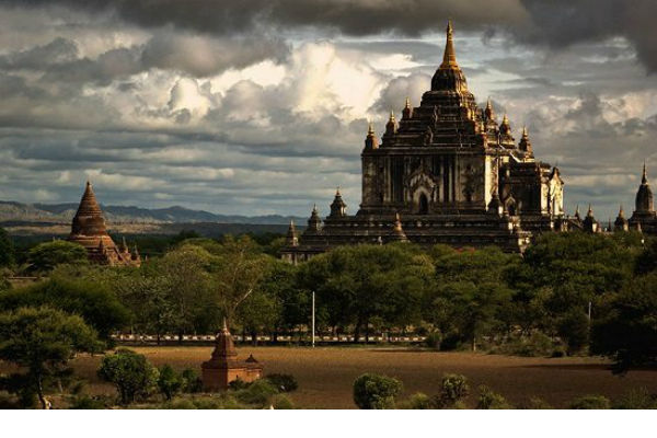 ngôi đền linh thiêng nhất Bagan