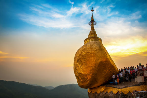 Golden Rock ở Myanmar