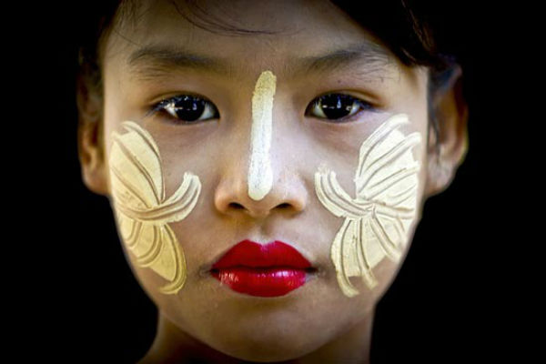 Cách làm đẹp độc đáo của mỹ phẩm Myanmar