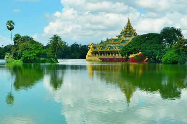 công viên Kandawgyi ở Yangon