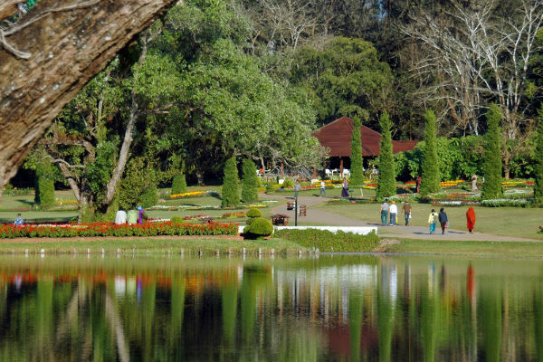 công viên Kandawgyi ở Yangon