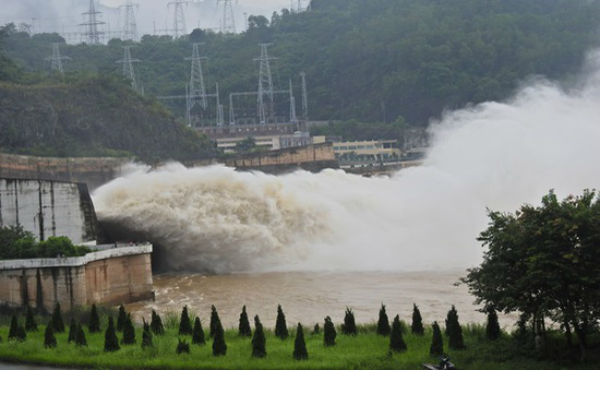 hồ thủy điện Tuyên Quang