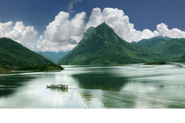 Núi Pắc Tạ ở Tuyên Quang 