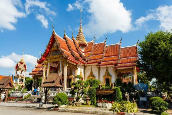 Chùa Wat Chalong ở Phuket